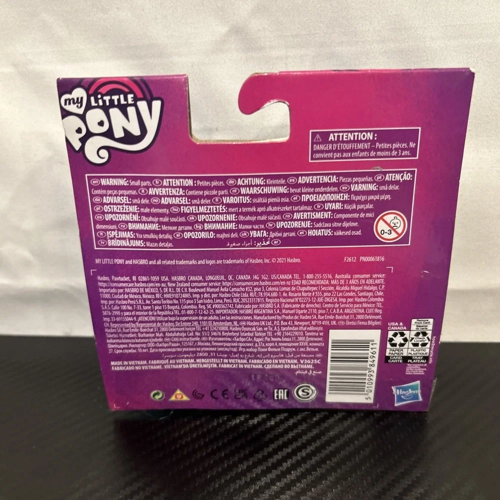 MY LITTLE PONY, WITH COMB, COLLECTIBLE,‎ NEW IN PACKAGE, HASBRO